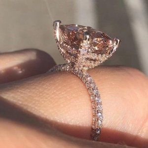 6CT 18K ROSE GOLD HUGE MORGANITE DIAMOND RING, CUTE RING, SHINY RING.